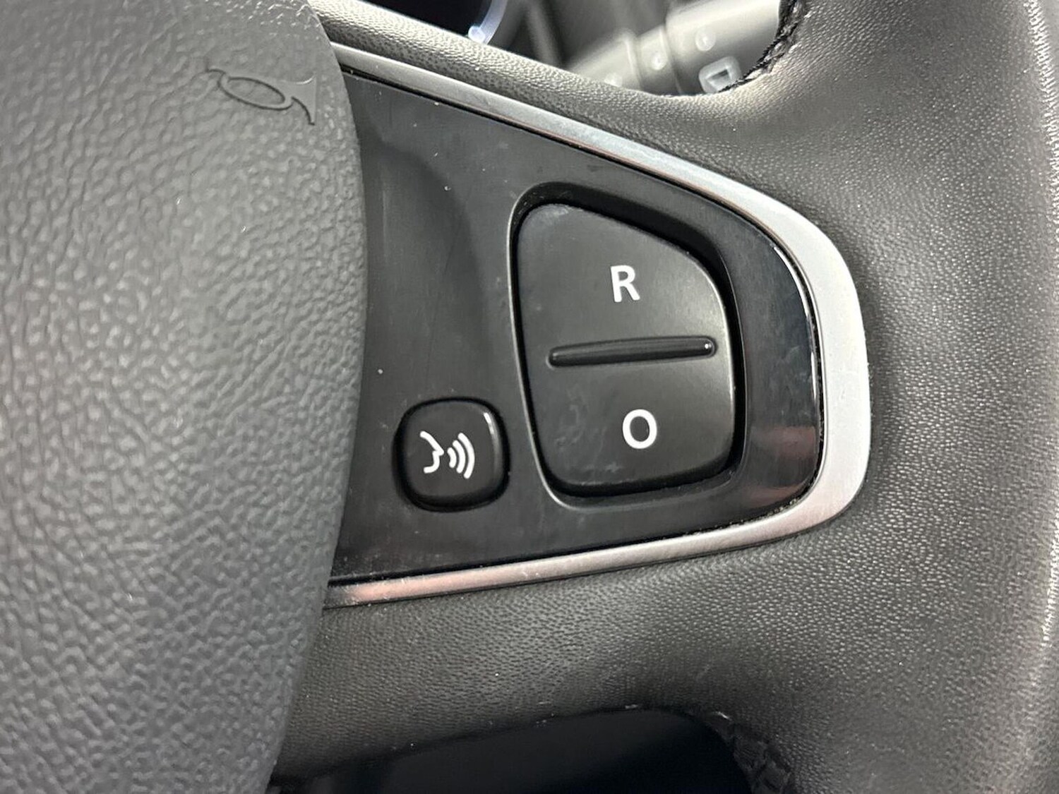 Used Renault Clio 2019 for sale - 78211159: Photo 26