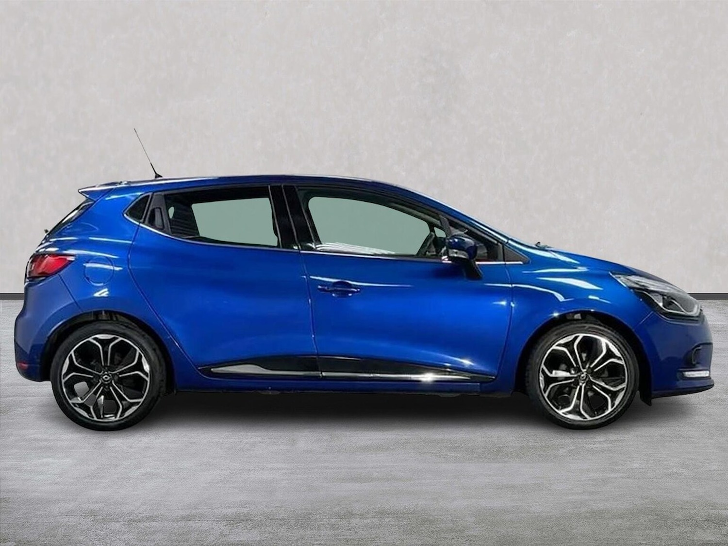 Used Renault Clio 2019 for sale - 78211159: Photo 5