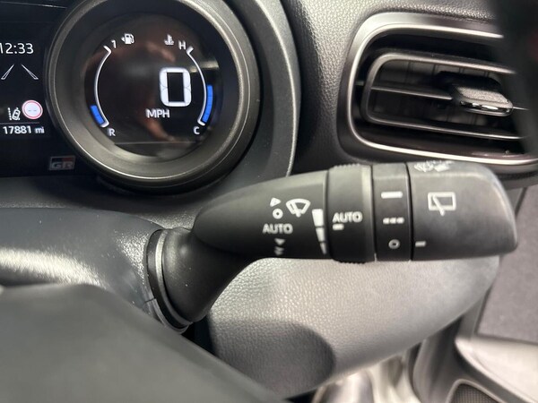 Used Toyota Yaris 2023 for sale - 76134310: Photo 27