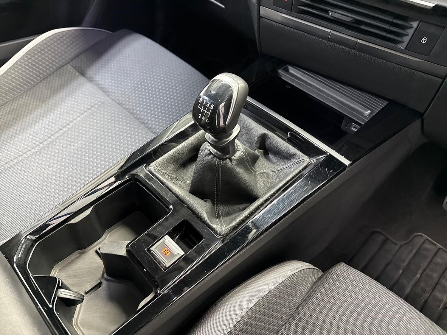 Used Vauxhall Astra 2023 for sale - 78191492: Photo 13