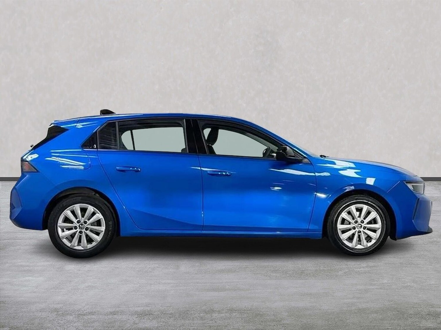 Used Vauxhall Astra 2023 for sale - 78191492: Photo 3