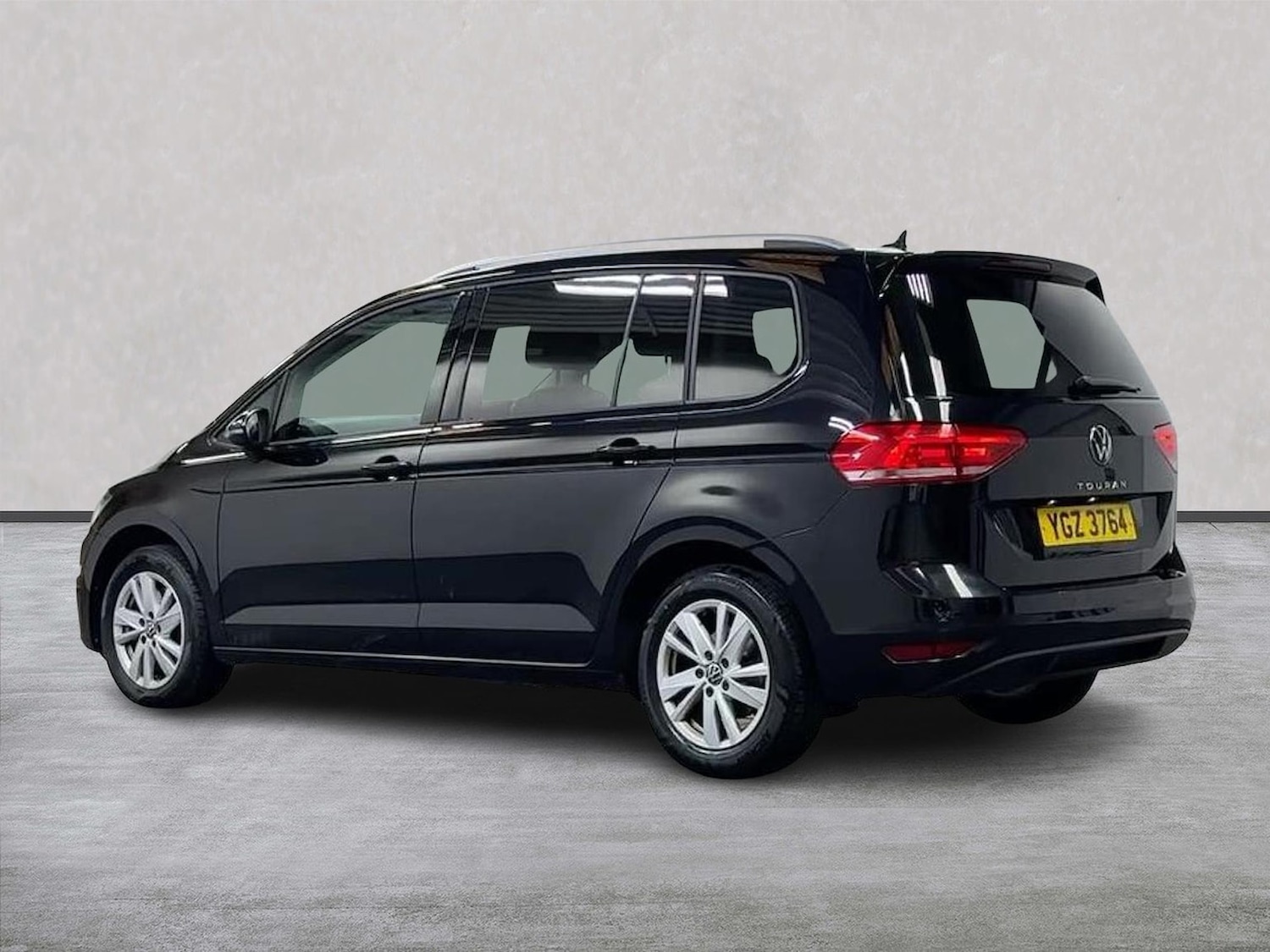 Used Volkswagen Touran 2022 for sale - 78191429: Photo 2