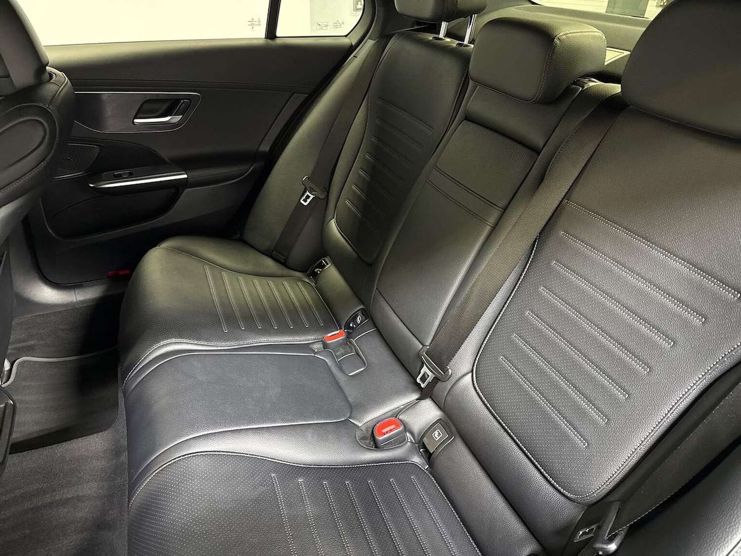 Used Mercedes-Benz C Class 2023 for sale - 76165004: Photo 16