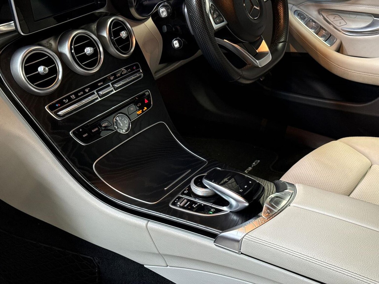 Used Mercedes-Benz C-Class 2017 for sale - 76064361: Photo 14