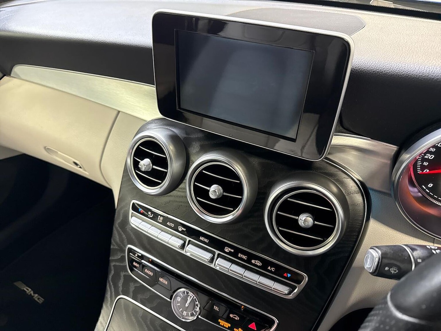 Used Mercedes-Benz C-Class 2017 for sale - 76064361: Photo 24