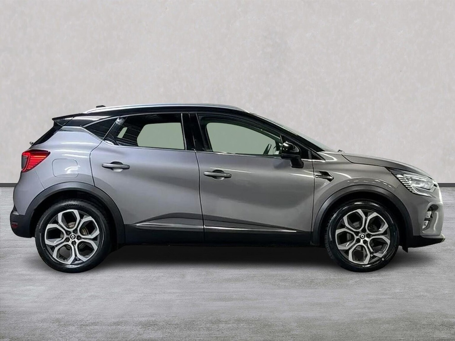 Used Renault Captur 2022 for sale - 76969012: Photo 3