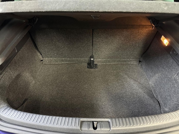 Used Volkswagen Scirocco 2017 for sale - 76165017: Photo 17