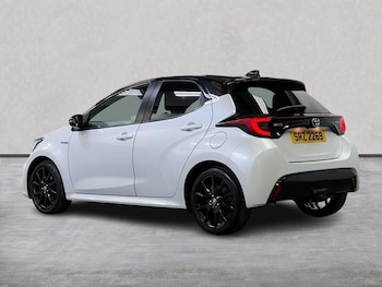 Used Toyota Yaris 2021 for sale - 78961884: Photo