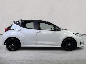 Used Toyota Yaris 2021 for sale - 78961884: Photo