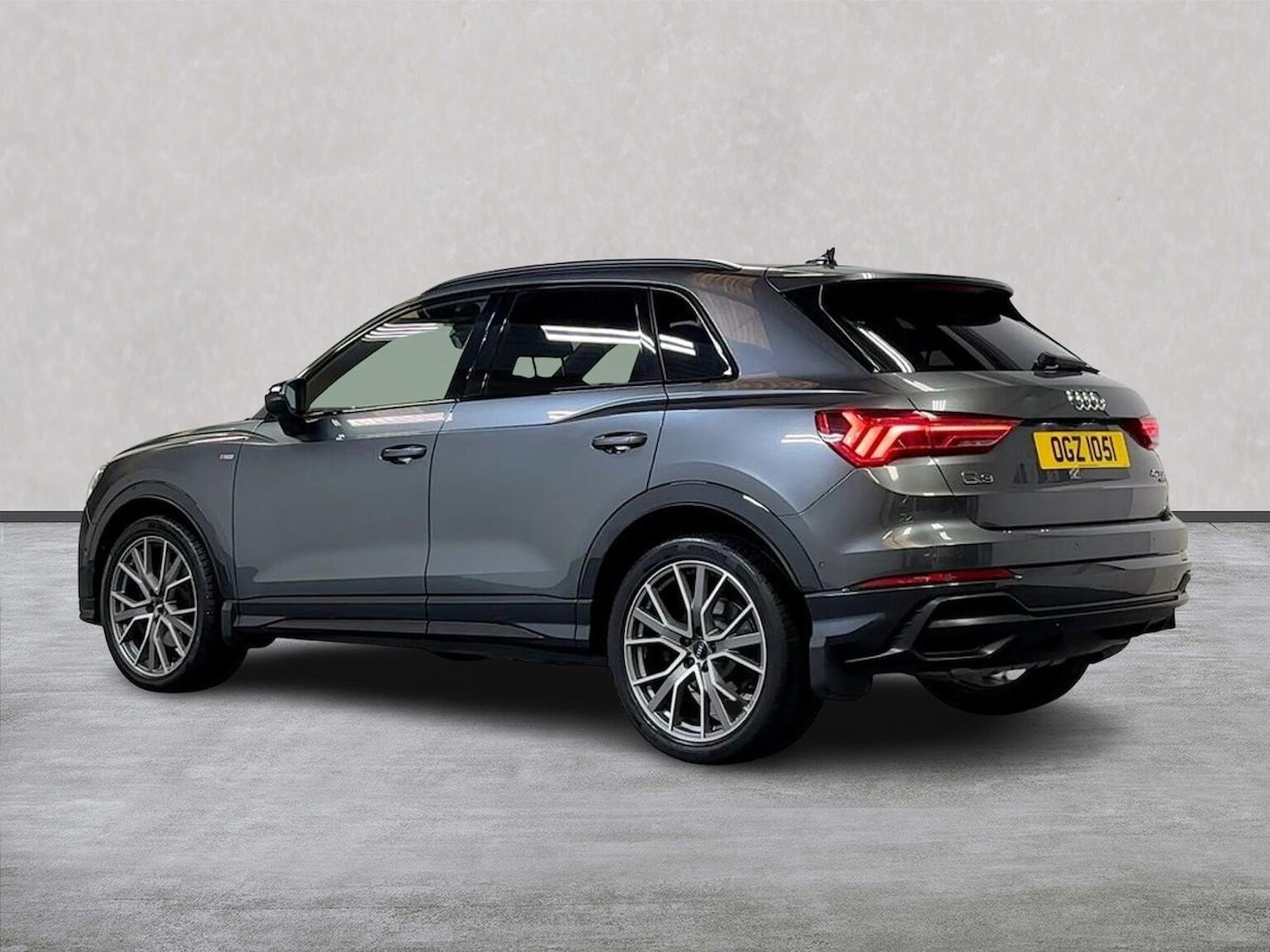 Used Audi Q3 2019 for sale - 77487883: Photo 2