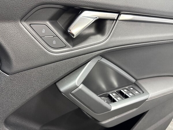 Used Audi Q3 2023 for sale - 76114327: Photo 21