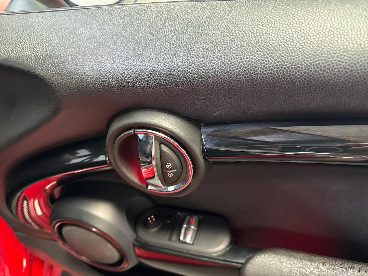 Used MINI Hatch 2019 for sale - 76831980: Photo 21