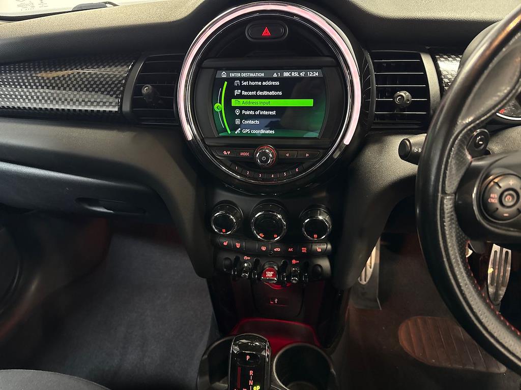 Used MINI Hatch 2019 for sale - 76831980: Photo 23