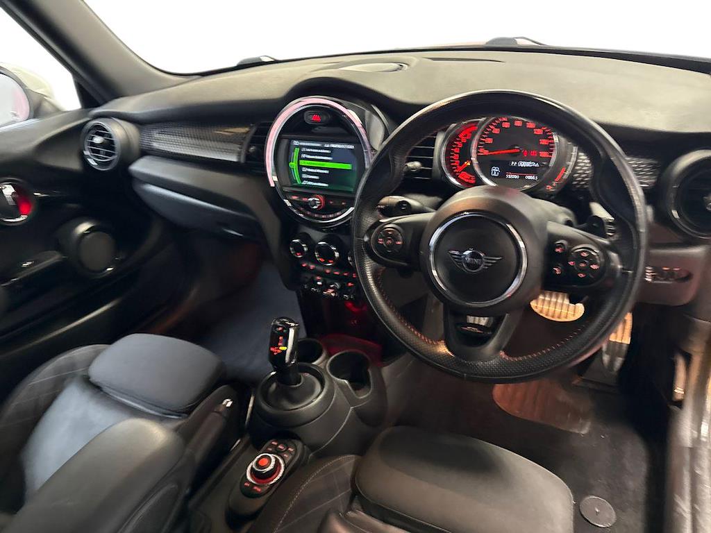 Used MINI Hatch 2019 for sale - 76831980: Photo 8