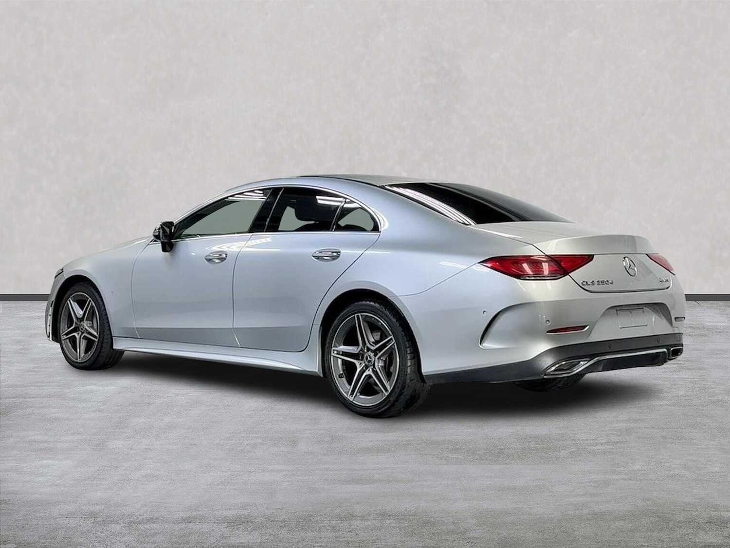 Used Mercedes-Benz CLS 2018 for sale - 76082439: Photo 2