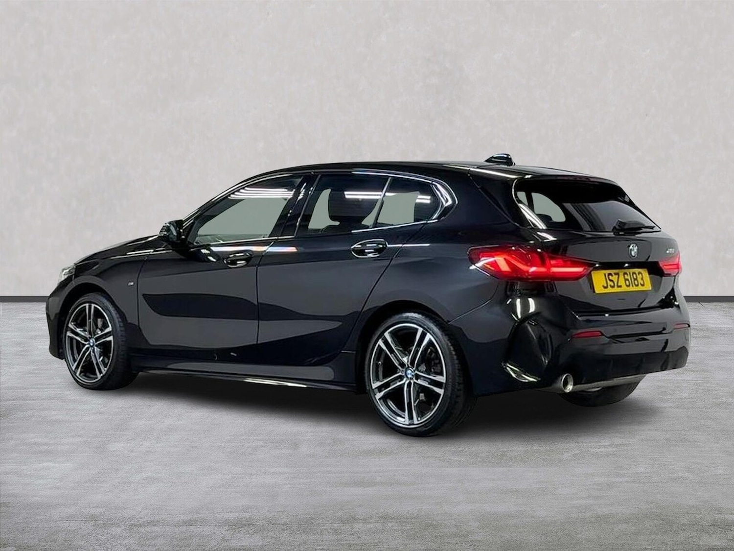 Used BMW 1 Series 2022 for sale - 76687310: Photo 2