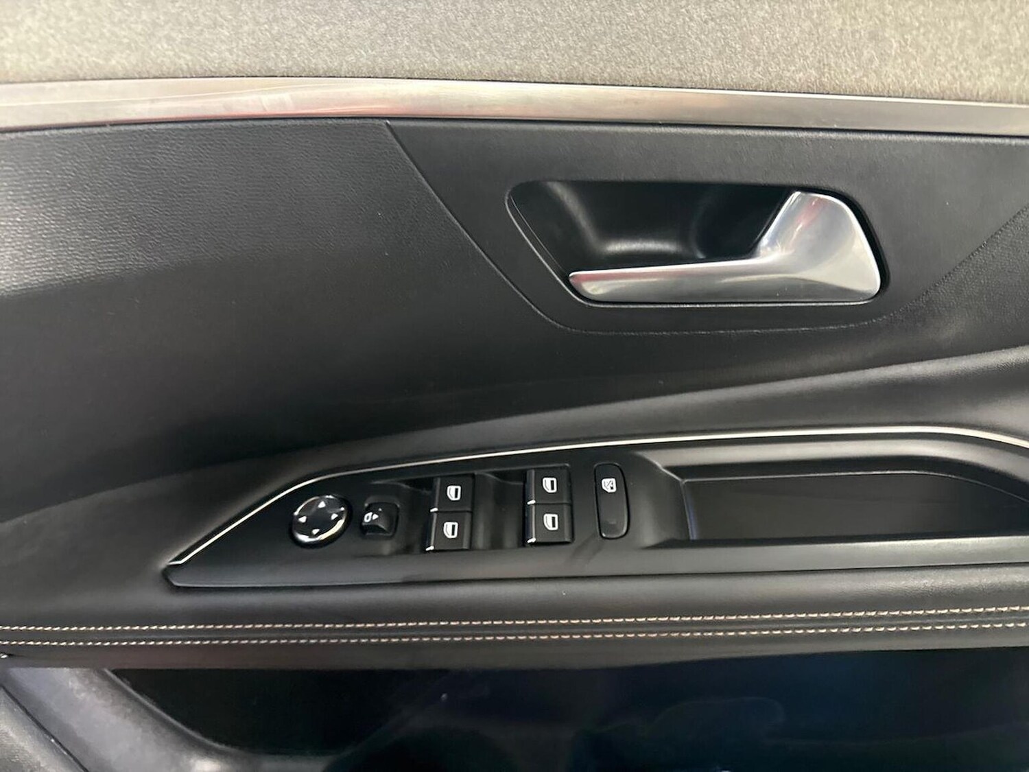 Used Peugeot 3008 2023 for sale - 78191873: Photo 23