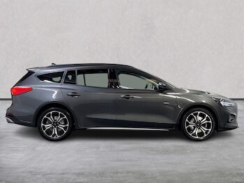 Used Ford Focus 2022 for sale - 75907385: Photo