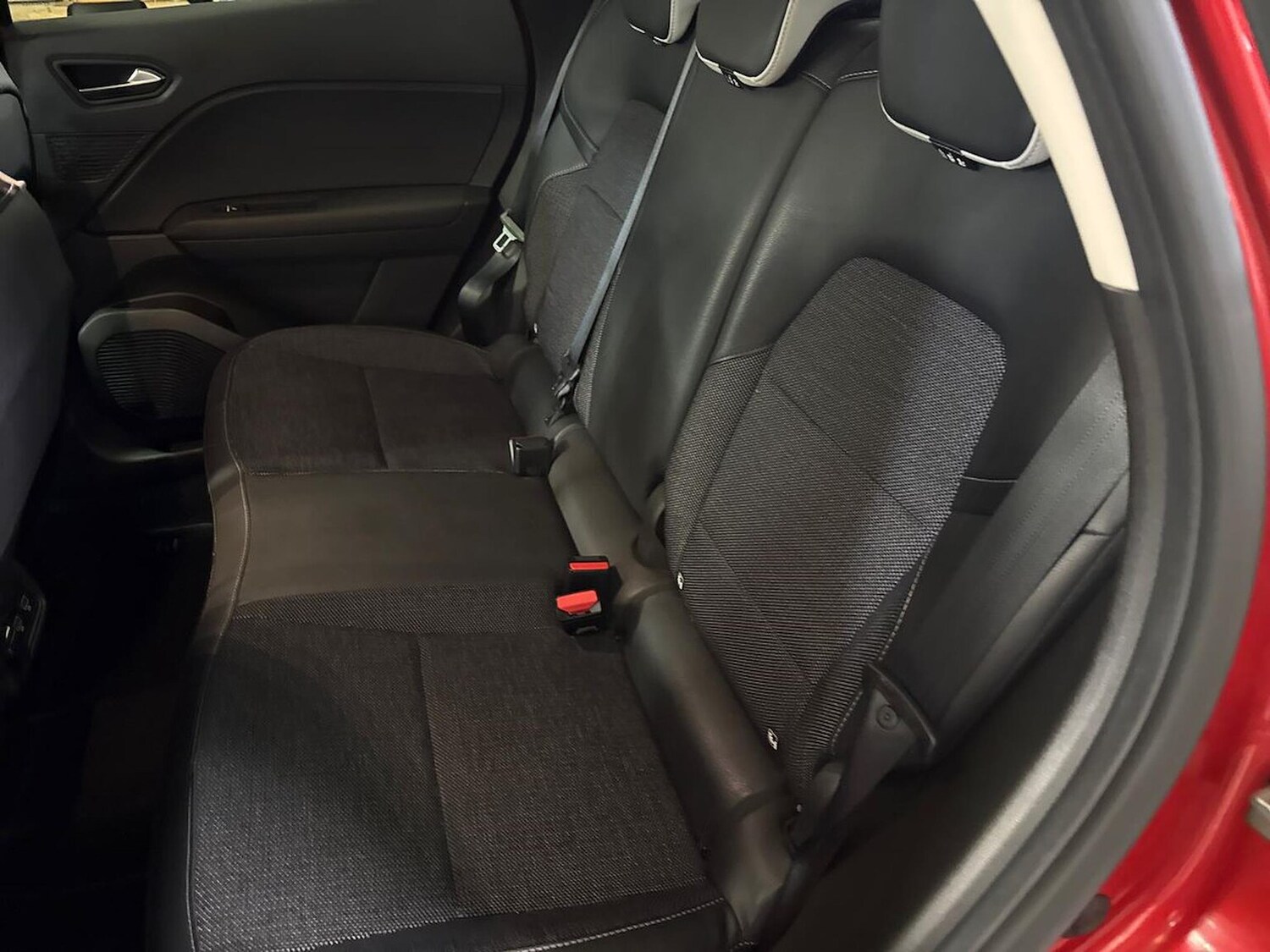 Used Renault Captur 2023 for sale - 78192057: Photo 18