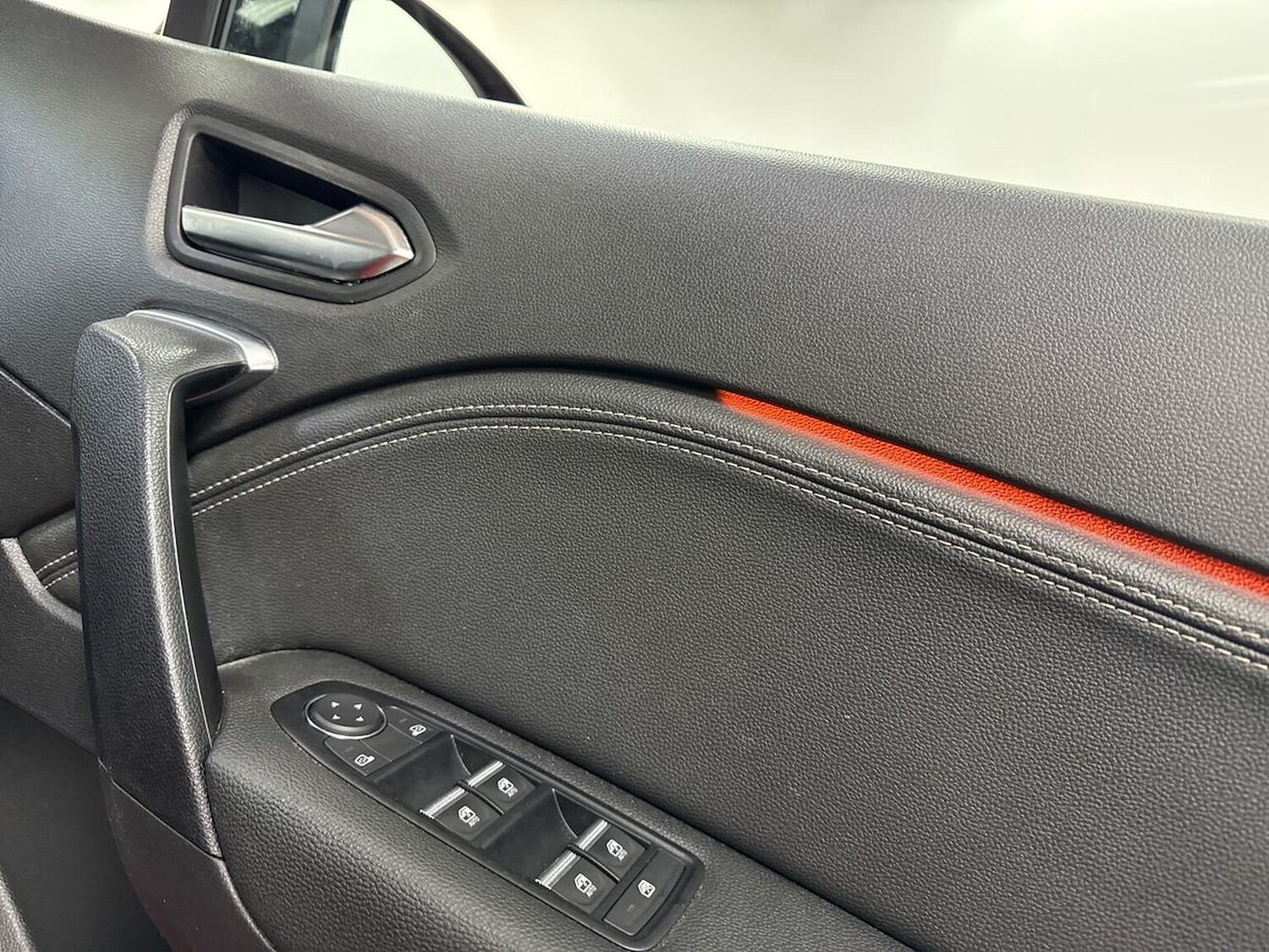 Used Renault Captur 2023 for sale - 78192057: Photo 23