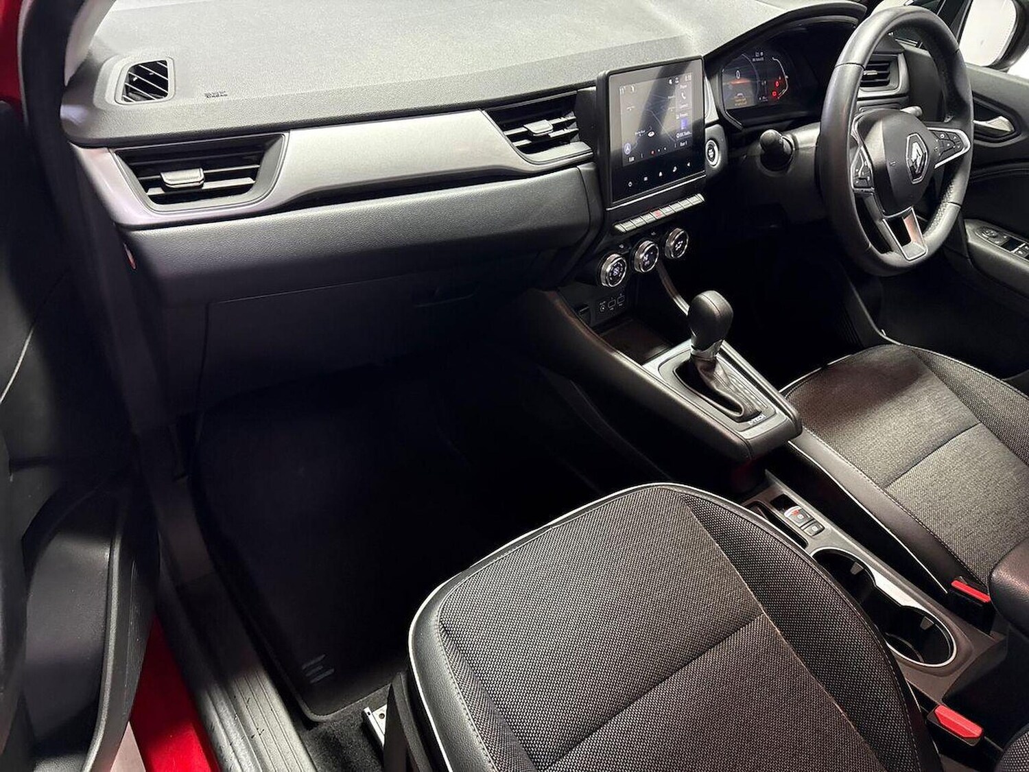 Used Renault Captur 2023 for sale - 78192057: Photo 9