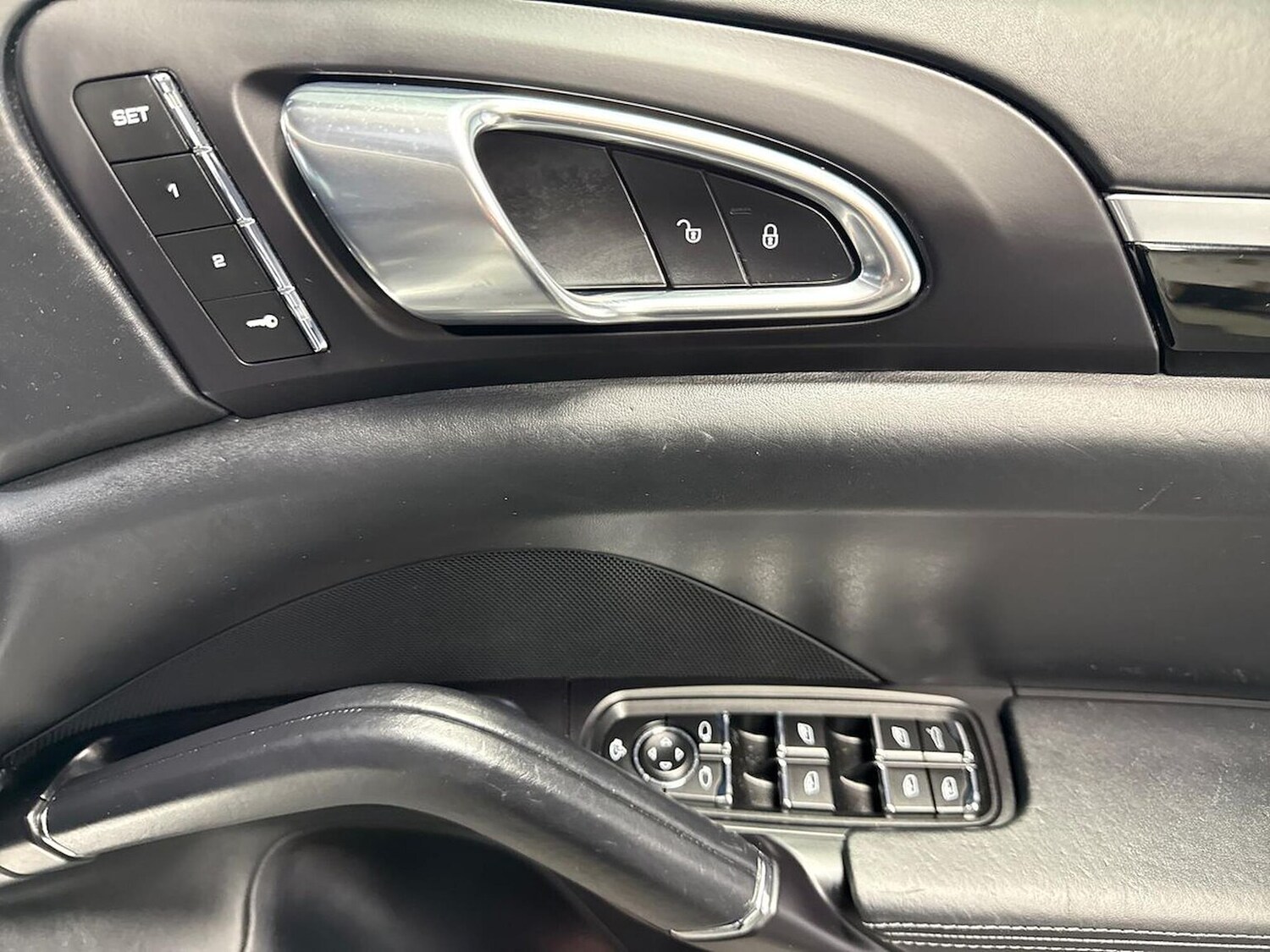 Used Porsche Cayenne 2018 for sale - 77487839: Photo 21