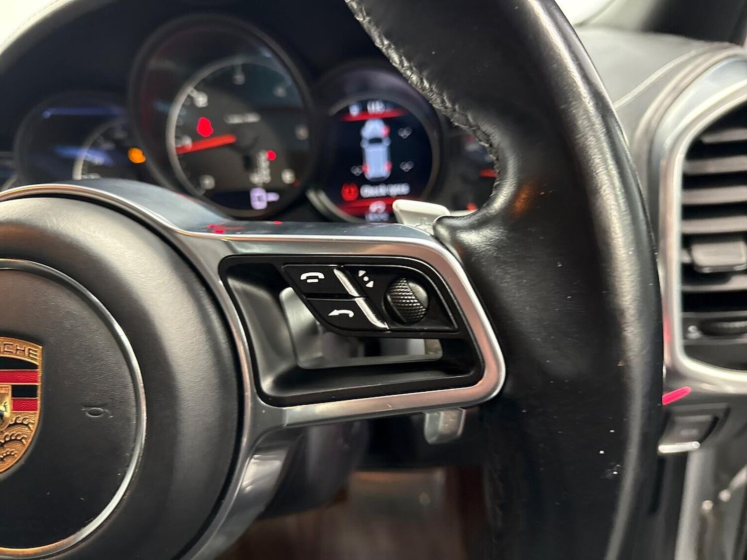 Used Porsche Cayenne 2018 for sale - 77487839: Photo 25