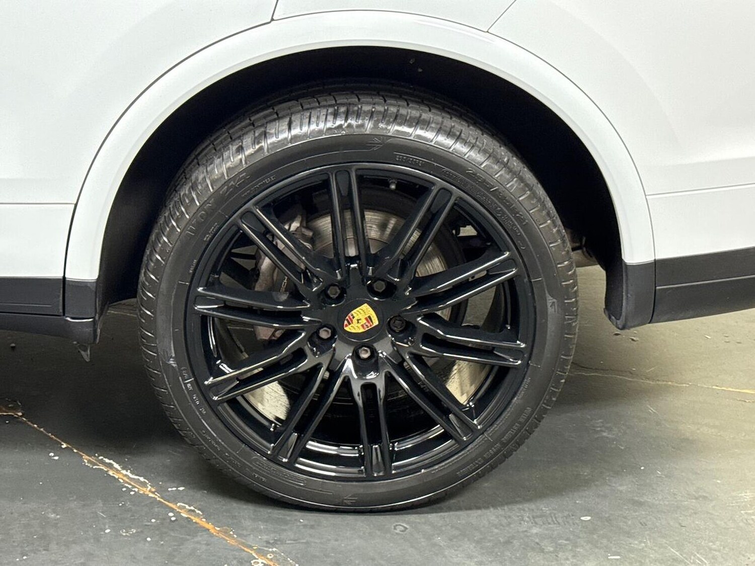 Used Porsche Cayenne 2018 for sale - 77487839: Photo 6