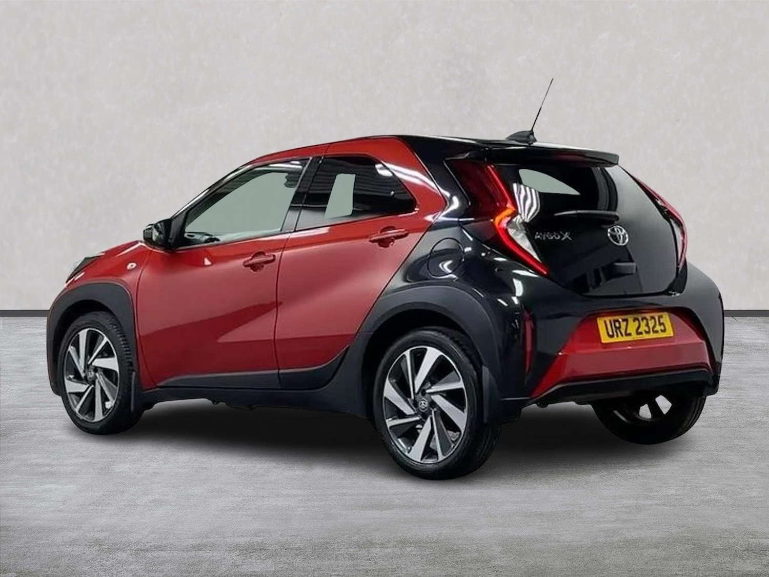 Used Toyota Aygo X 2022 for sale - 78191919: Photo 2