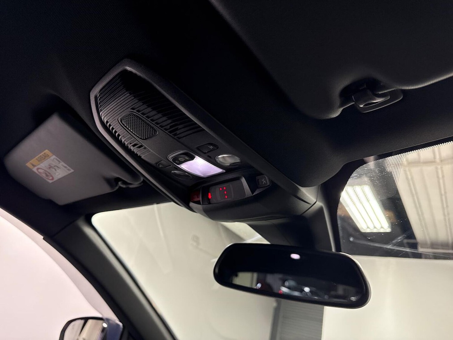 Used Peugeot 3008 2017 for sale - 77775125: Photo 14