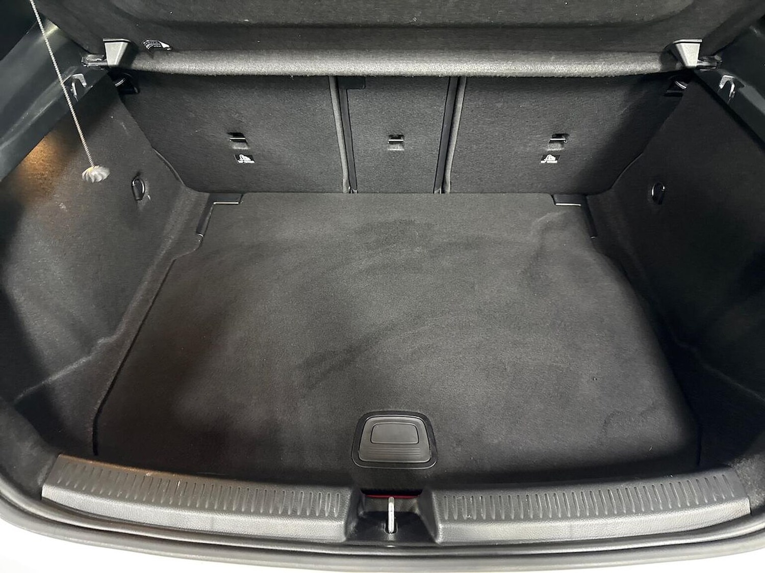 Used Mercedes-Benz A-Class 2018 for sale - 76794921: Photo 17