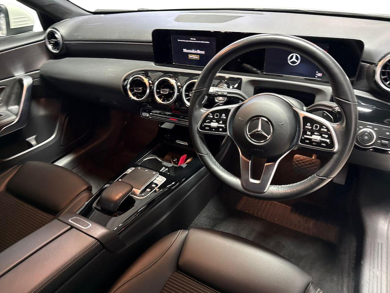 Used Mercedes-Benz A-Class 2018 for sale - 76794921: Photo 8