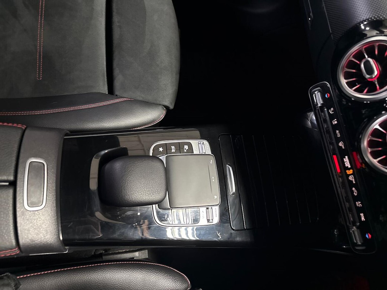 Used Mercedes-Benz A-Class 2018 for sale - 76906360: Photo 13