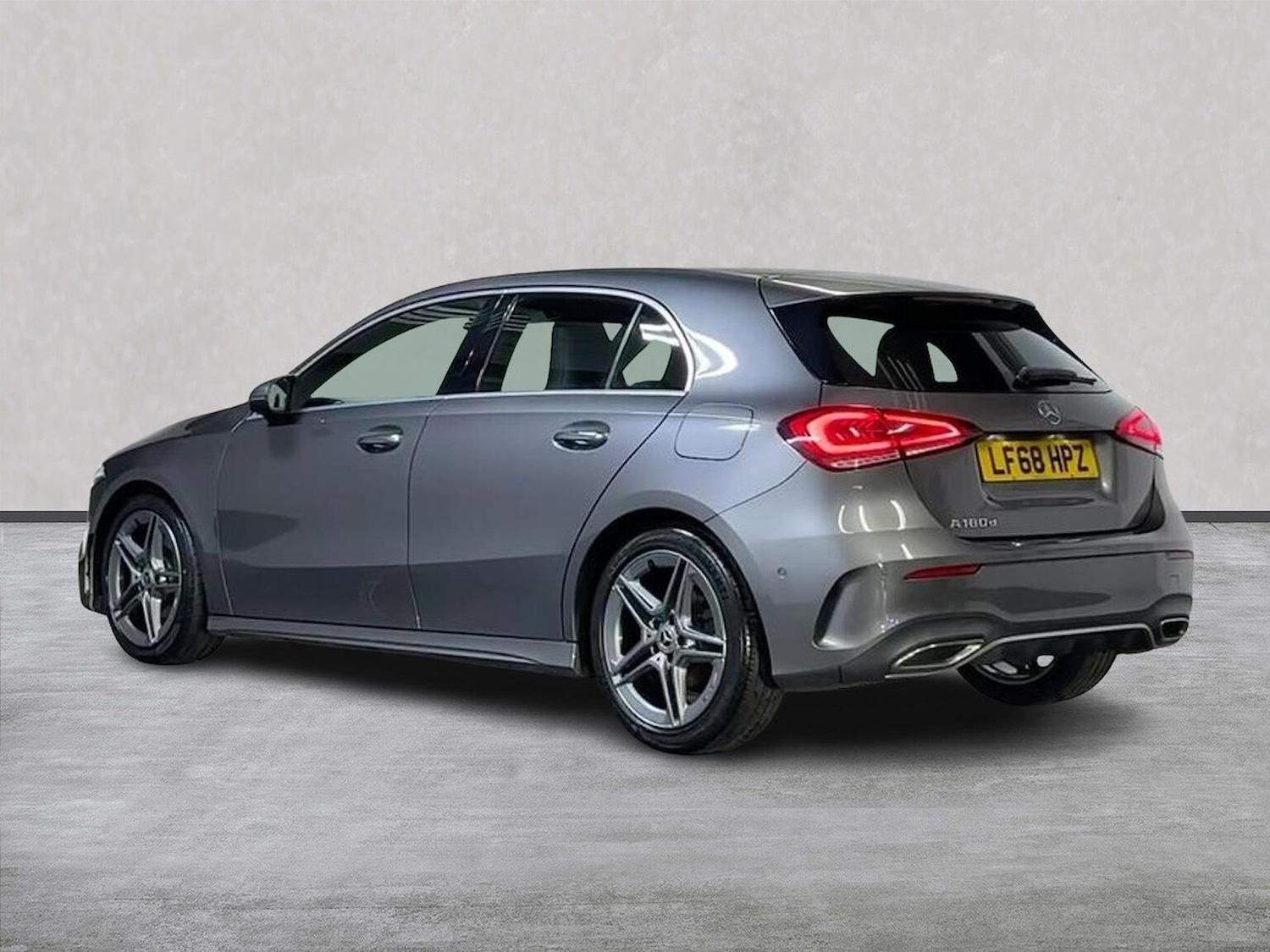 Used Mercedes-Benz A-Class 2018 for sale - 76906360: Photo 2