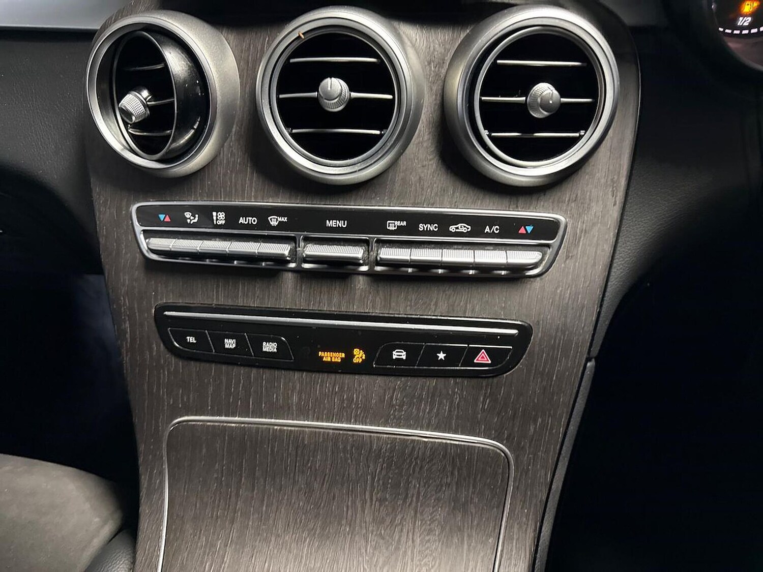 Used Mercedes-Benz GLC 2020 for sale - 77489342: Photo 12