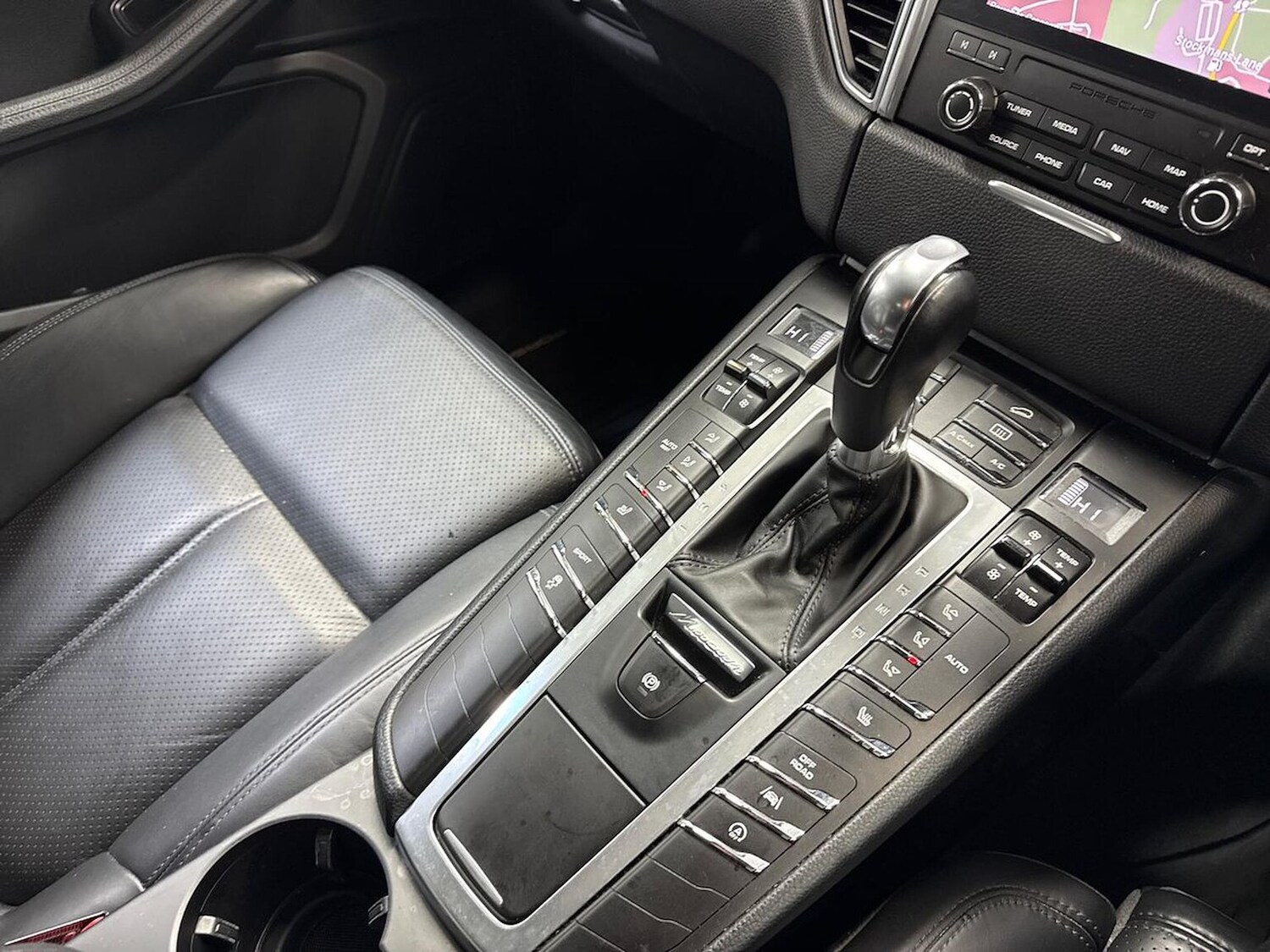 Used Porsche Macan 2017 for sale - 77916133: Photo 13