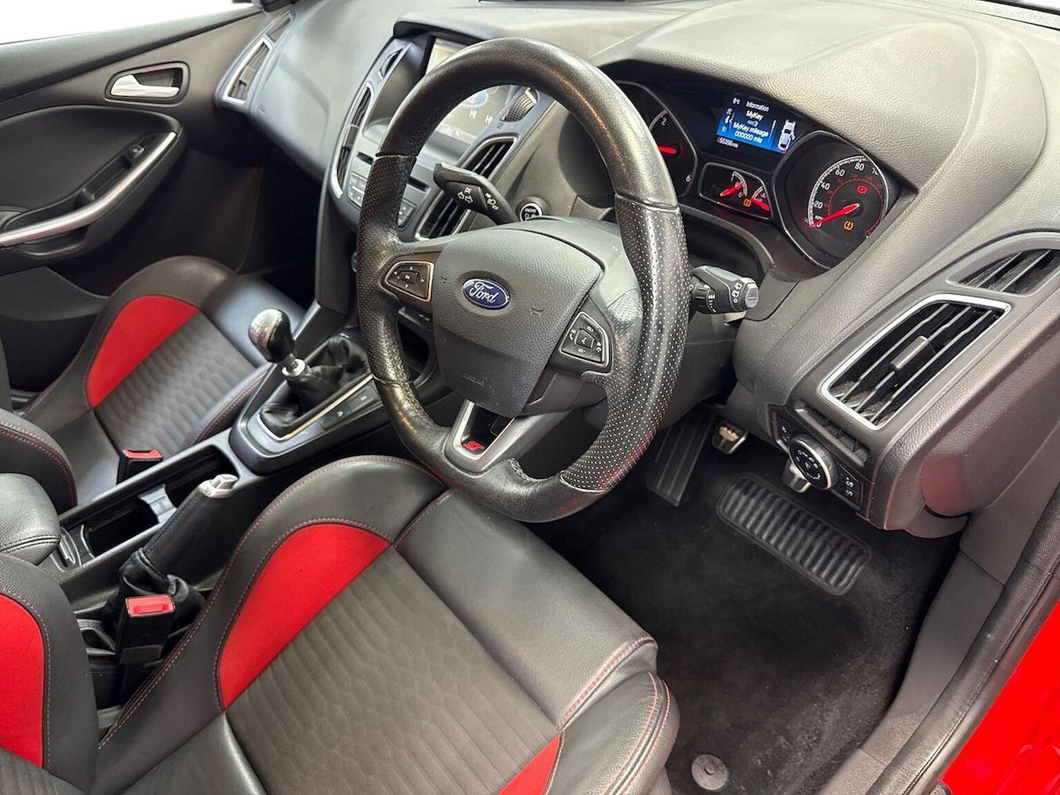 Used Ford Focus 2016 for sale - 77542482: Photo 15