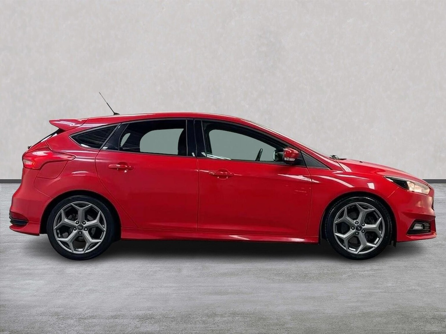 Used Ford Focus 2016 for sale - 77542482: Photo 3