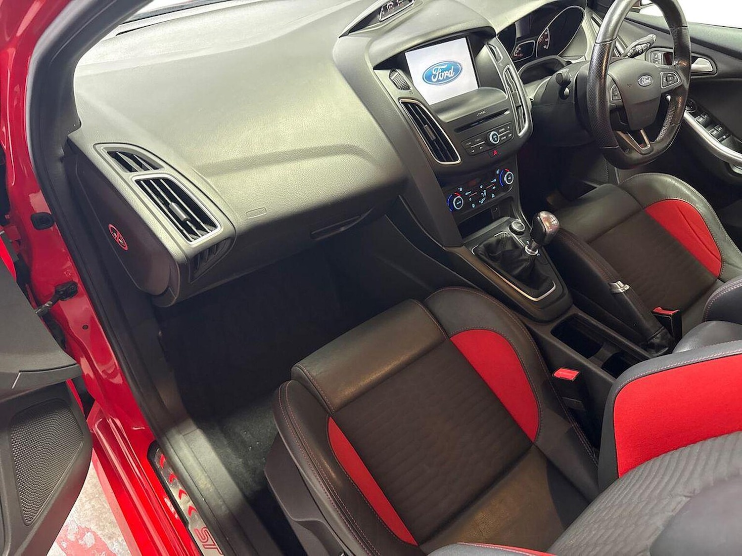 Used Ford Focus 2016 for sale - 77542482: Photo 7