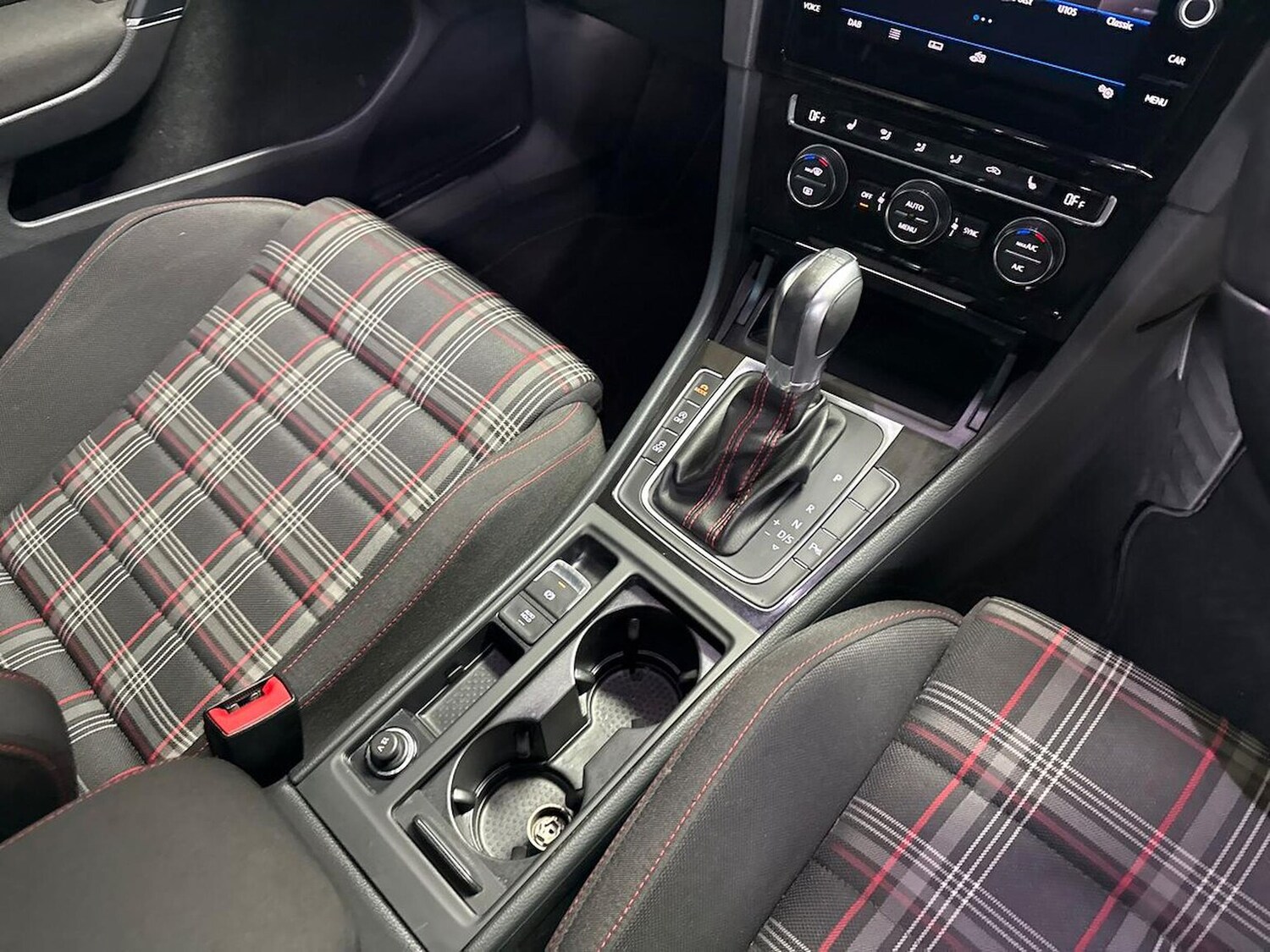 Used Volkswagen Golf 2017 for sale - 78191888: Photo 15