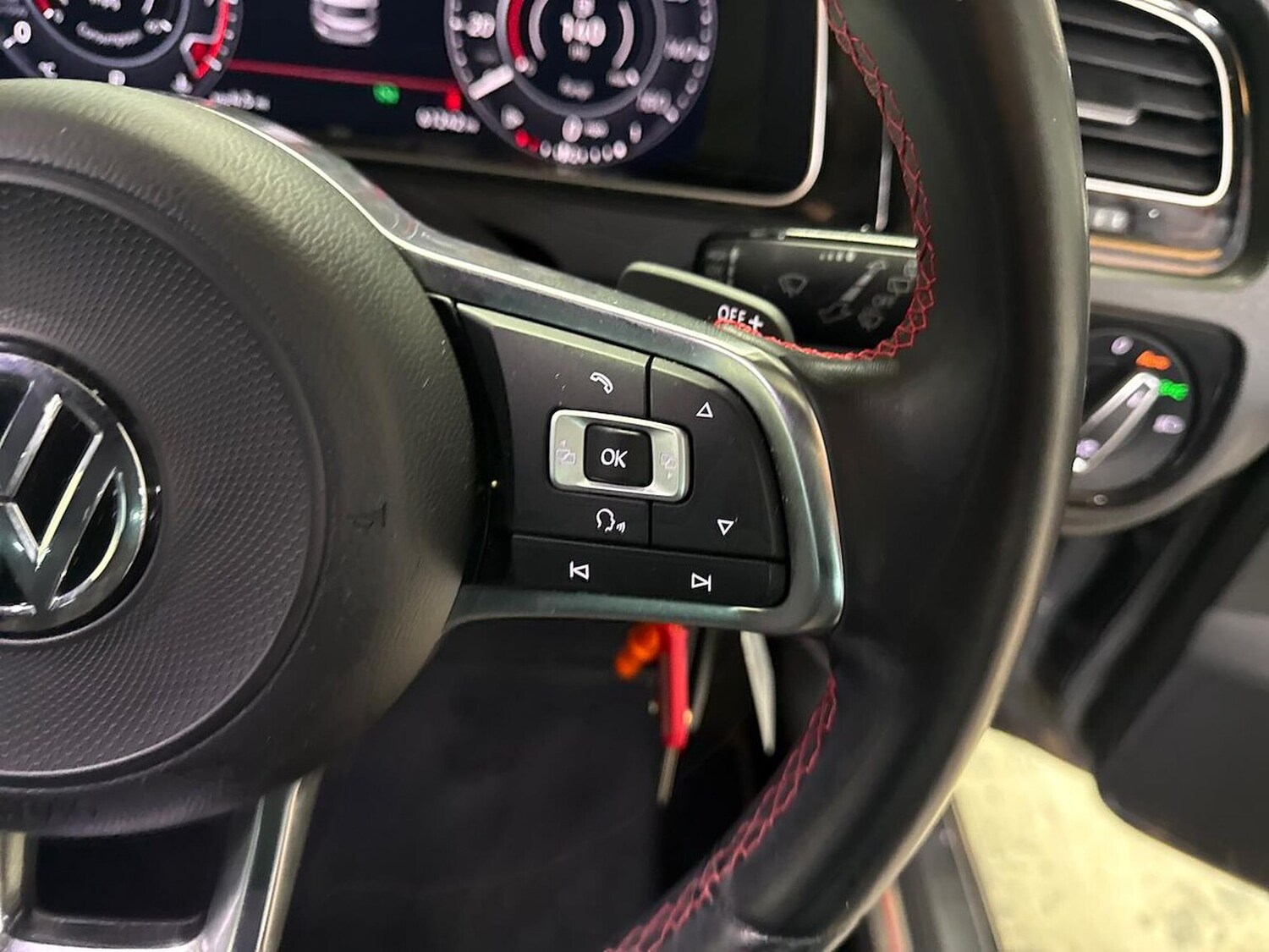 Used Volkswagen Golf 2017 for sale - 78191888: Photo 26