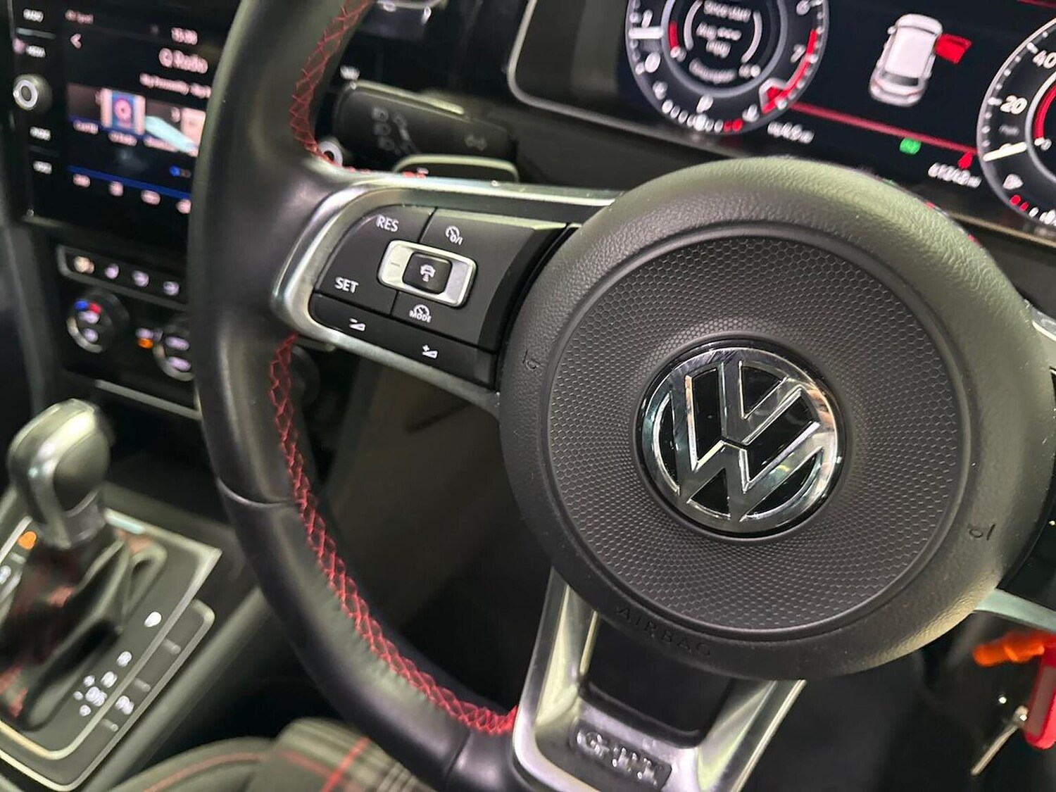 Used Volkswagen Golf 2017 for sale - 78191888: Photo 27