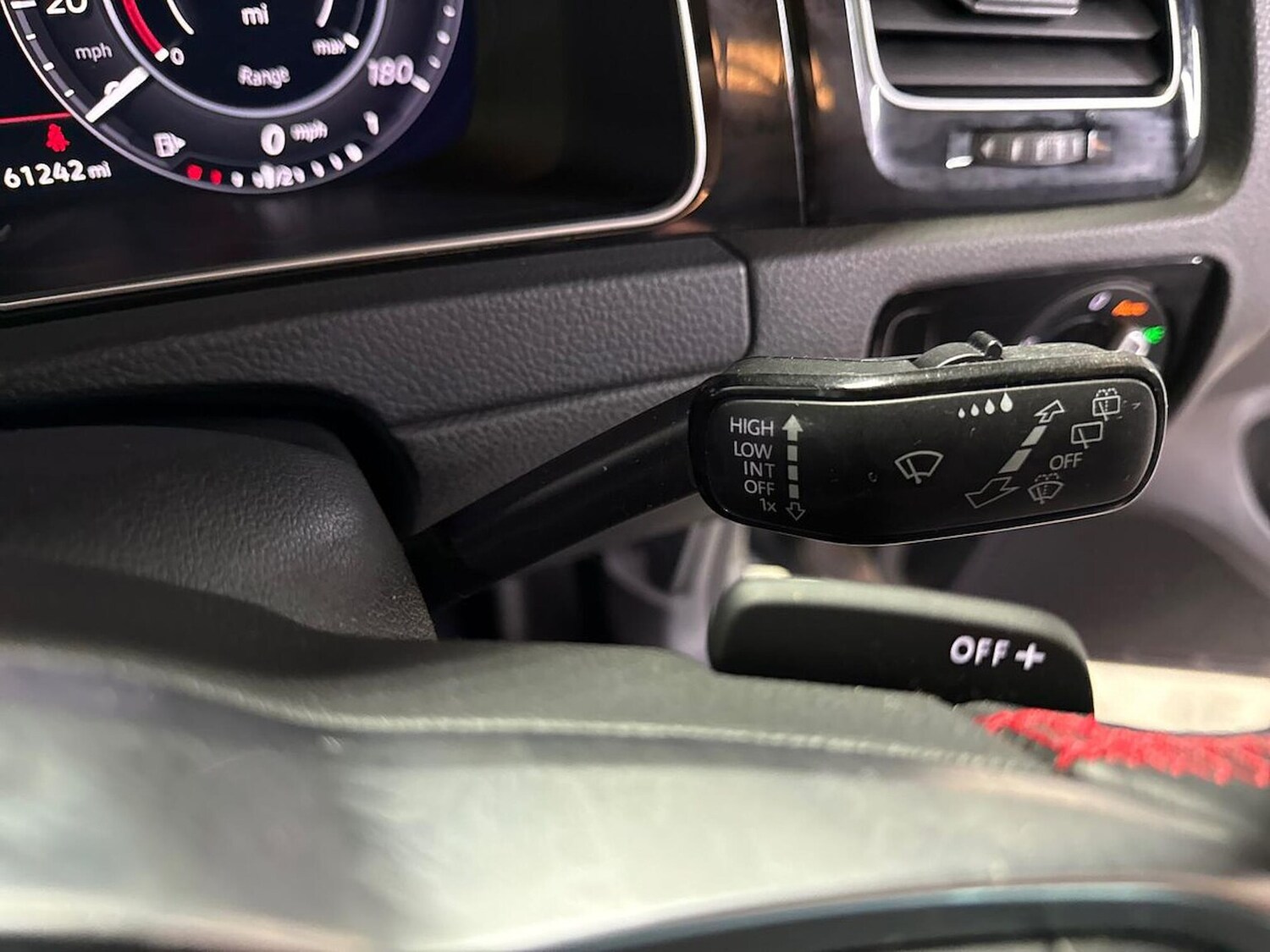 Used Volkswagen Golf 2017 for sale - 78191888: Photo 28