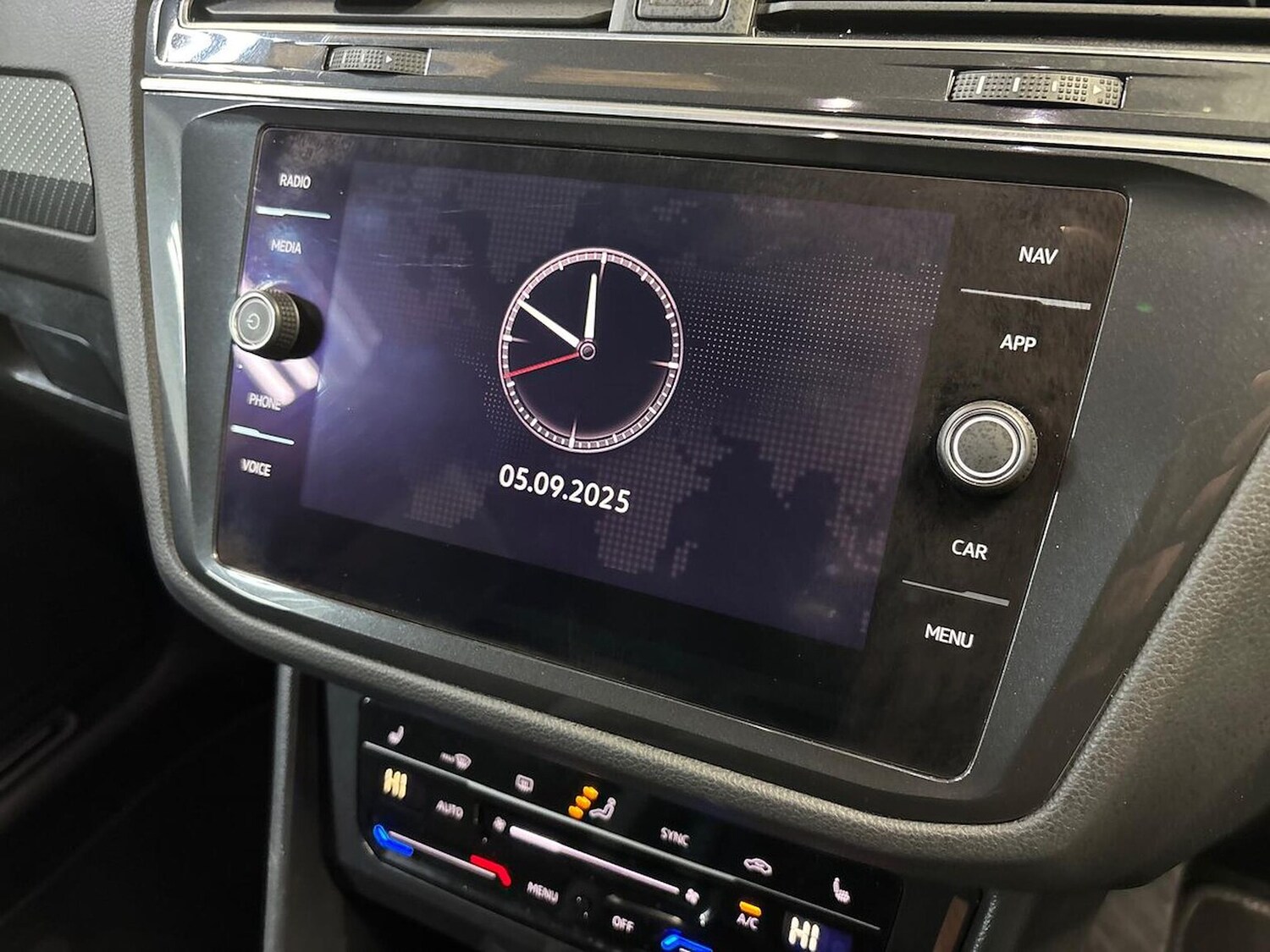 Used Volkswagen Tiguan 2023 for sale - 76299364: Photo 11