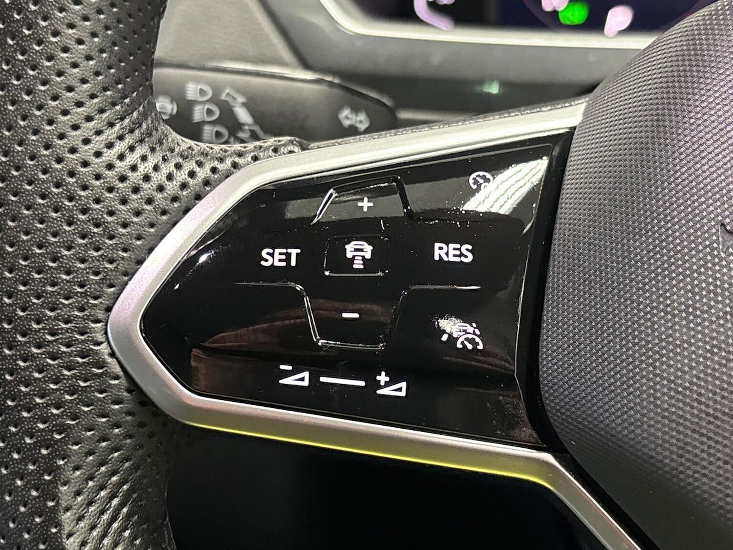 Used Volkswagen Tiguan 2023 for sale - 76299364: Photo 25