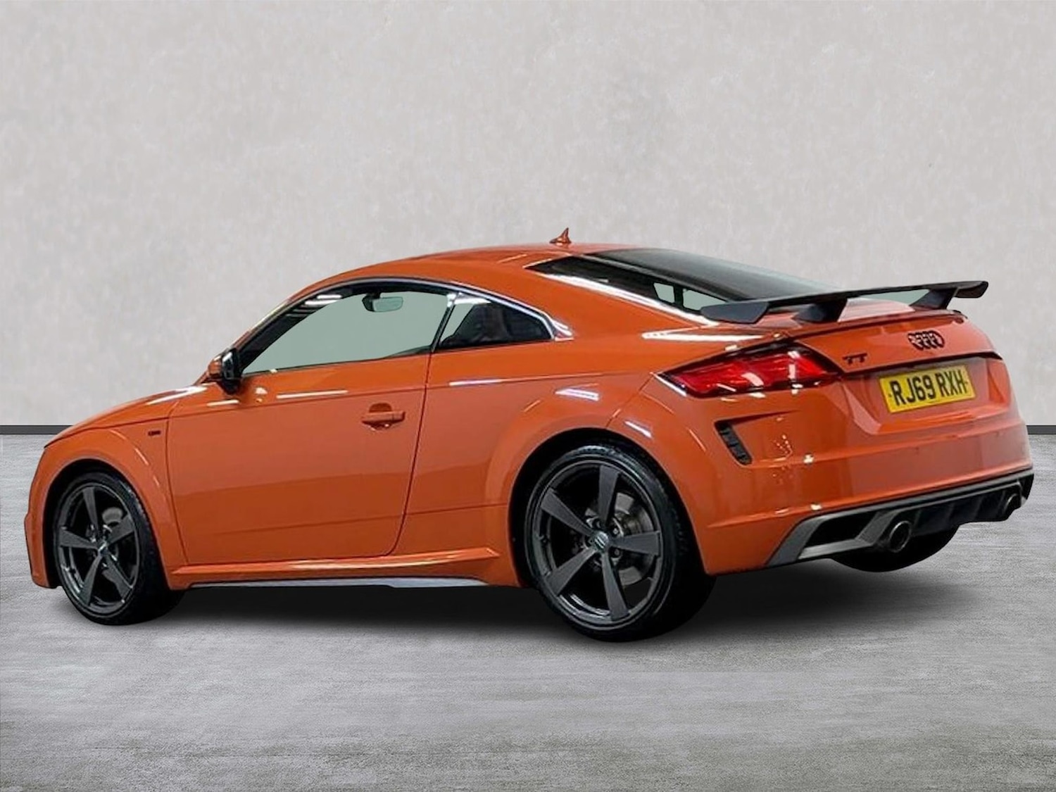 Used Audi TT 2019 for sale - 76706500: Photo 2