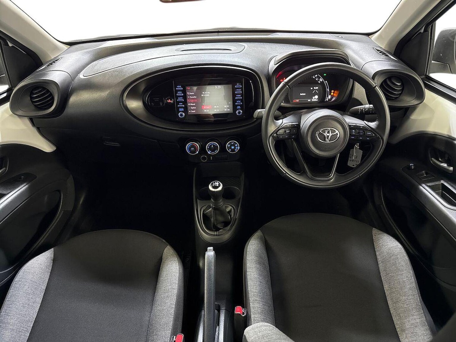 Used Toyota Aygo X 2023 for sale - 76877974: Photo 8