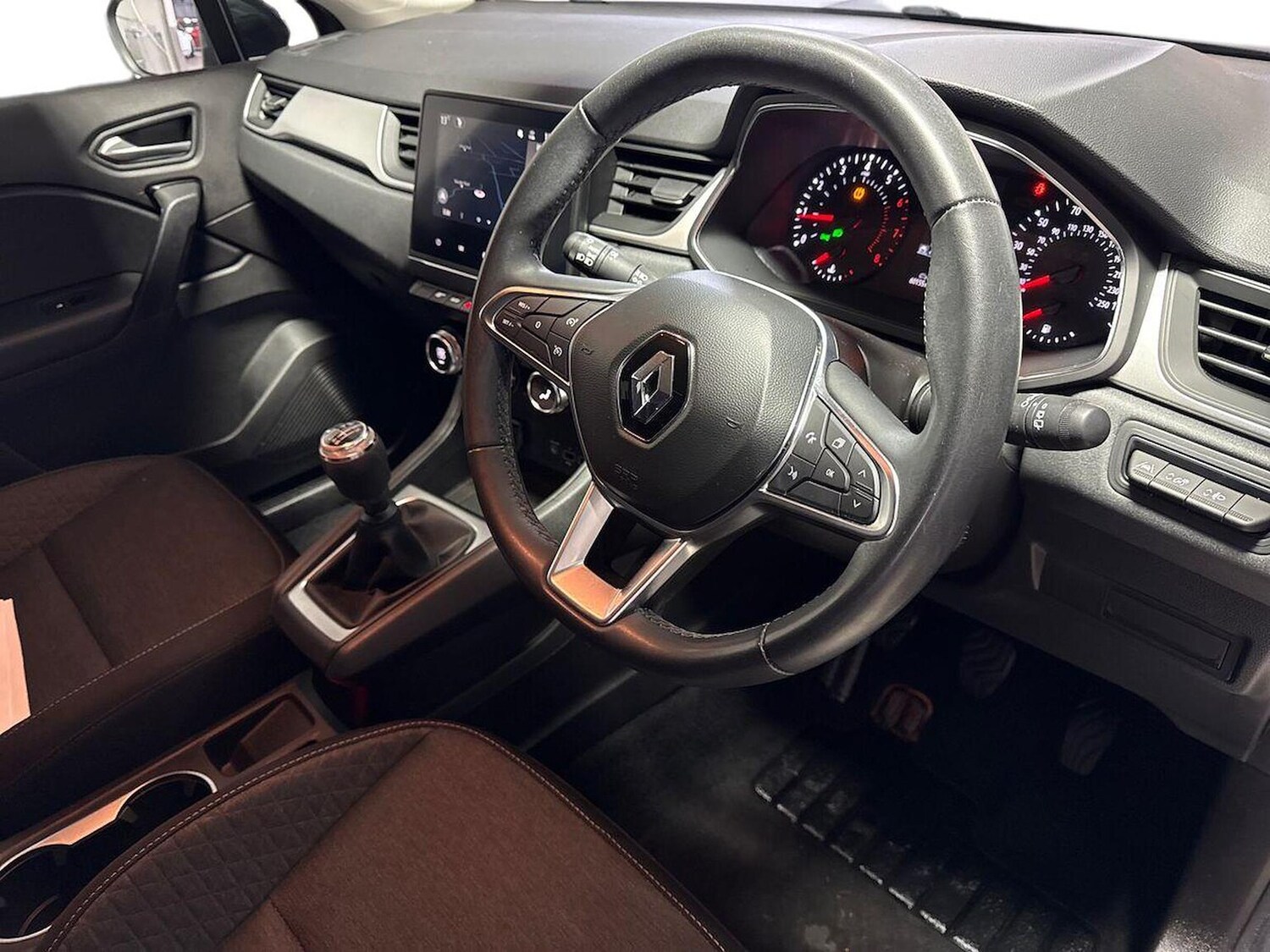 Used Renault Captur 2022 for sale - 77489257: Photo 15