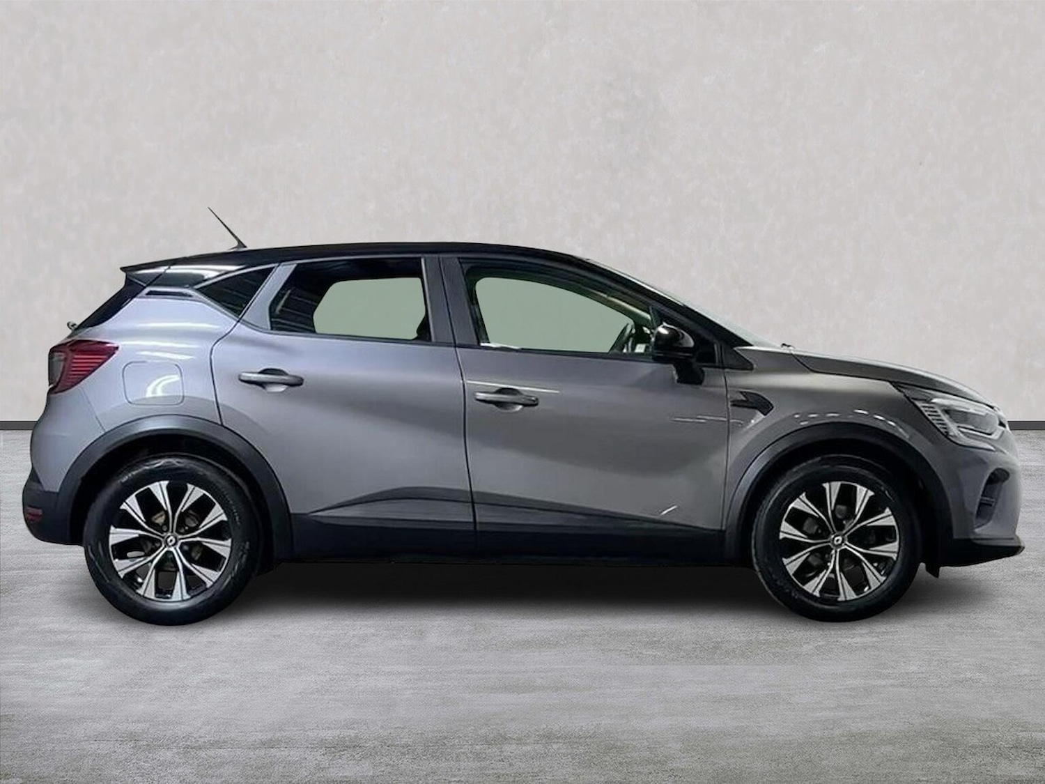 Used Renault Captur 2022 for sale - 77489257: Photo 3