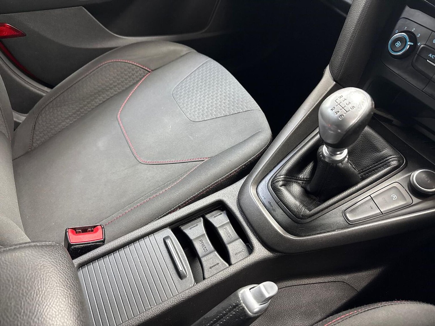 Used Ford Focus 2018 for sale - 77775127: Photo 13